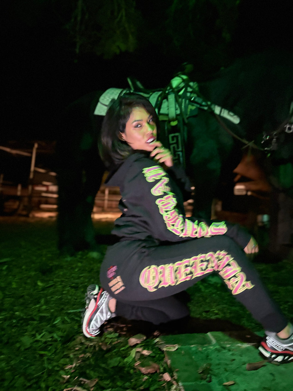 SOUTH BAY QUEEN PIN SWEATSUIT