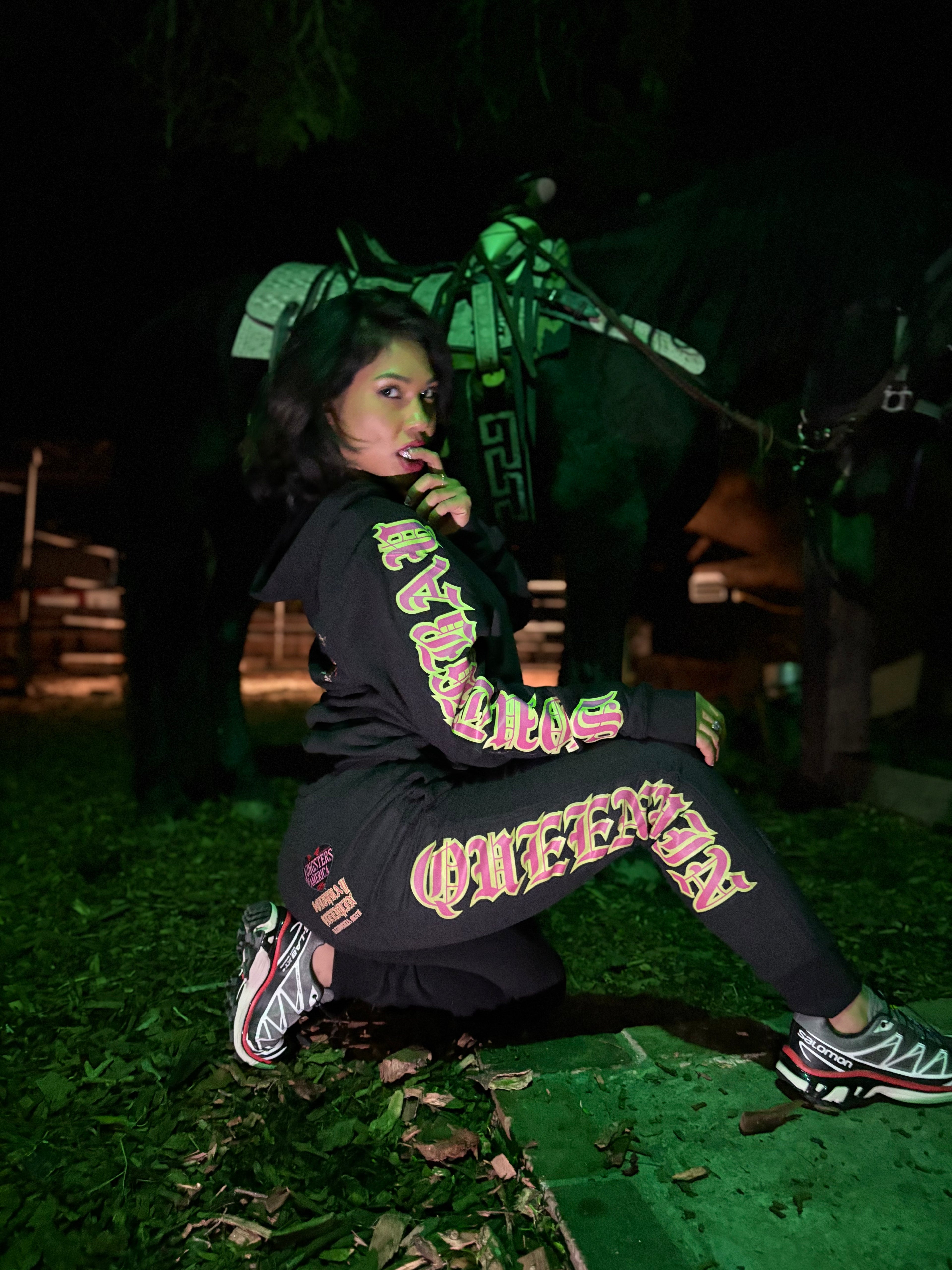 SOUTH BAY QUEEN PIN SWEATSUIT